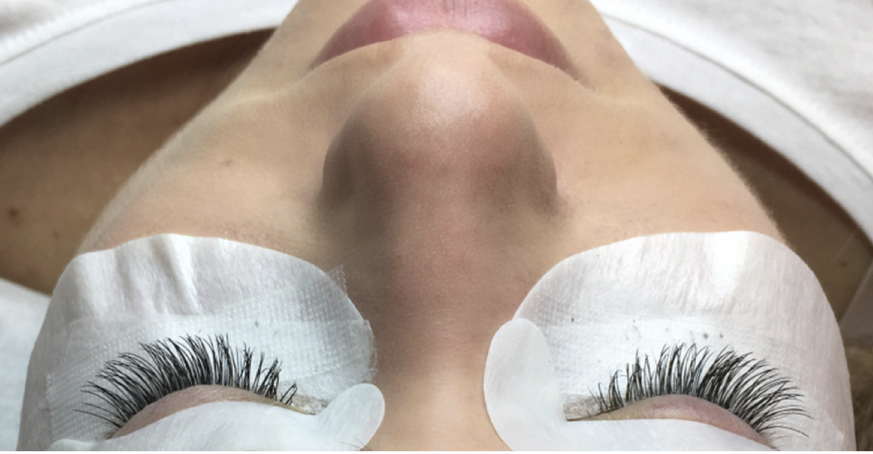 8 tips voor wimperextensions en contactlenzen